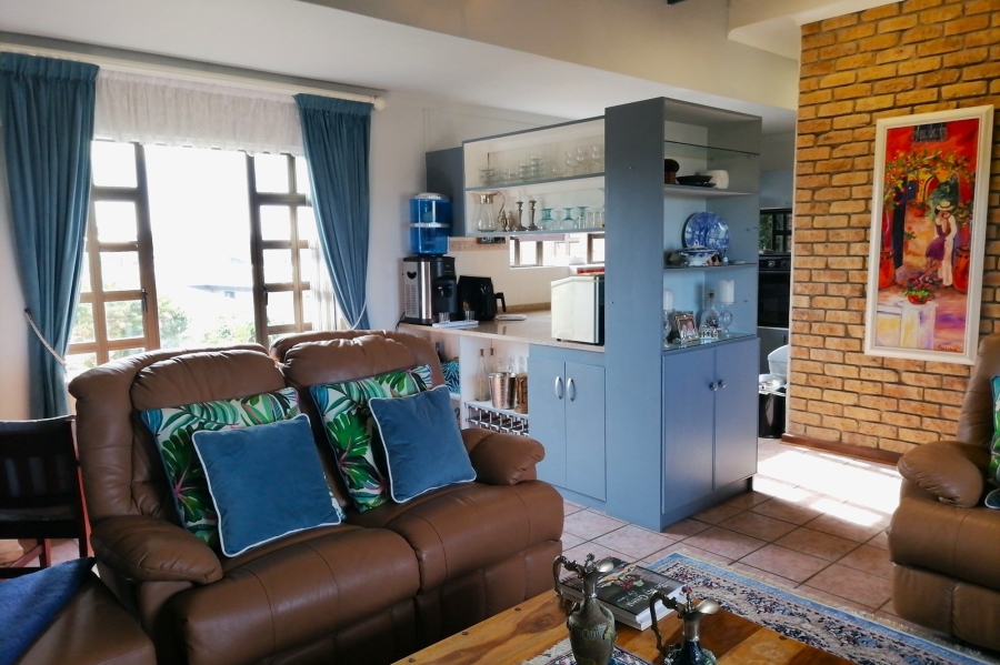 5 Bedroom Property for Sale in Stilbaai Wes Western Cape